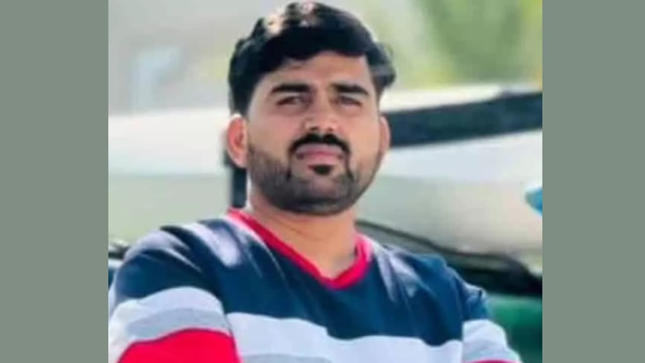 മലയാളി യുവാവ് യുഎഇയില് മരിച്ചു മലയാളി യുവാവ് യുഎഇയില് മരിച്ചു