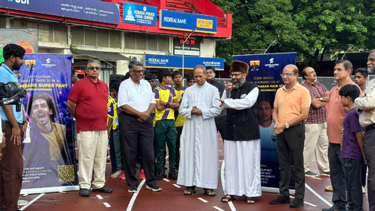 സൂപ്പര് ലീഗ് കേരള സൂപ്പര് പാസ് തിരുവനന്തപുരത്ത് ദ്വിദിന പര്യടനം നടത്തി സൂപ്പര് ലീഗ് കേരള സൂപ്പര് പാസ് തിരുവനന്തപുരത്ത് ദ്വിദിന പര്യടനം നടത്തി