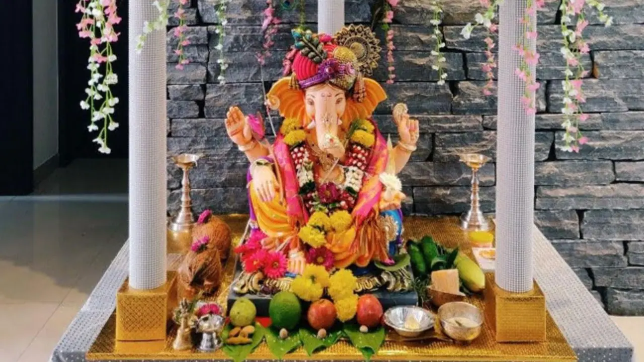 Ganpati Garland Under 100 Rupees Ganpati Garland Under 100 Rupees