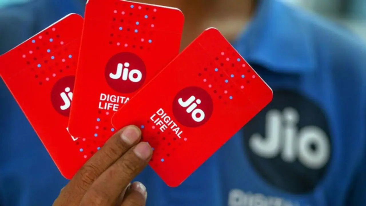 Jio’s AMAZING offer! Enjoy Netflix and unlimited 5G data for less than Rs 16 per day