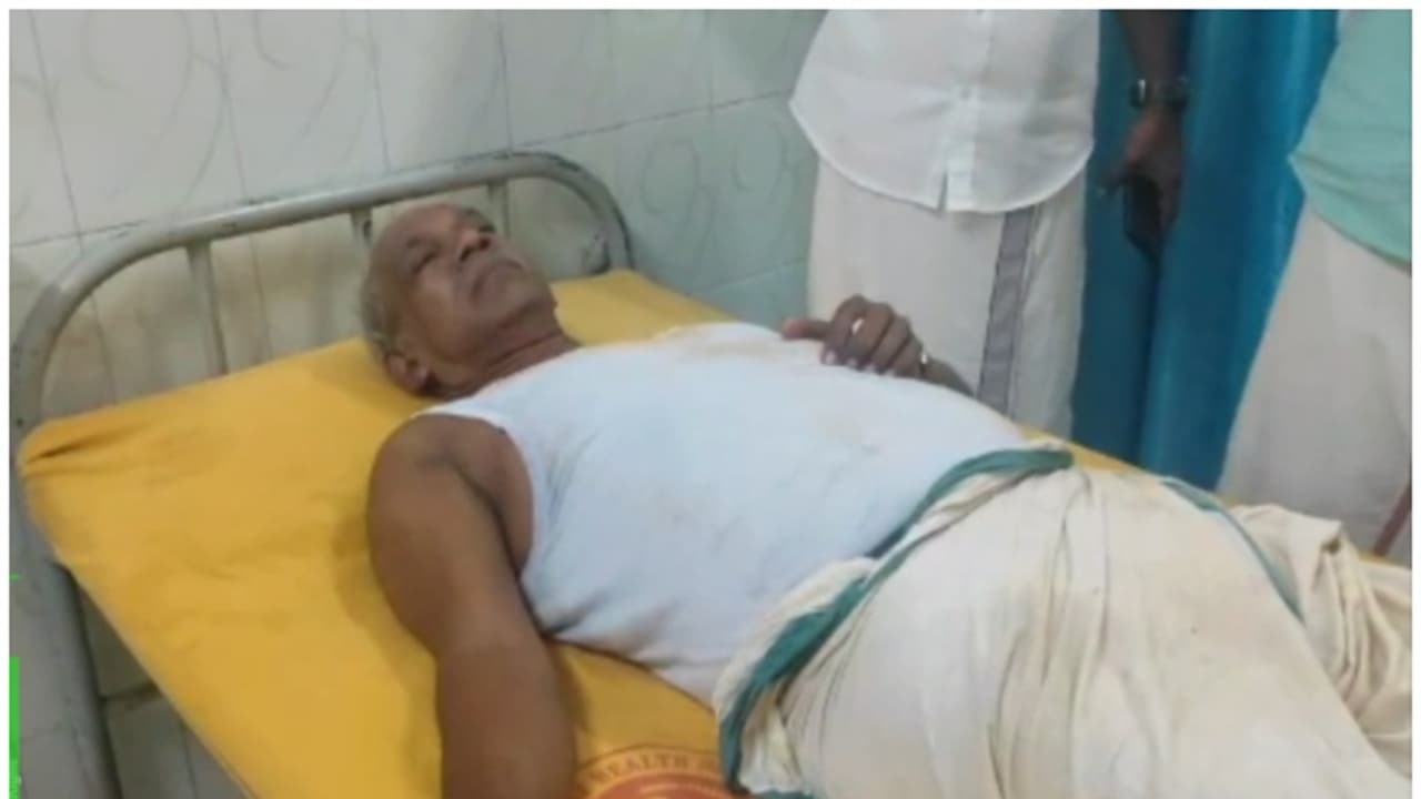 ഫ്രൂട്സ് കടയിൽ കയറിവന്ന യുവാവ് കടയുടമയ്ക്ക് നേരെ മുളക് പൊടിയെറിഞ്ഞു, കടയിലുണ്ടായിരുന്ന പണവുമെടുത്ത് മുങ്ങി ഫ്രൂട്സ് കടയിൽ കയറിവന്ന യുവാവ് കടയുടമയ്ക്ക് നേരെ മുളക് പൊടിയെറിഞ്ഞു, കടയിലുണ്ടായിരുന്ന പണവുമെടുത്ത് മുങ്ങി