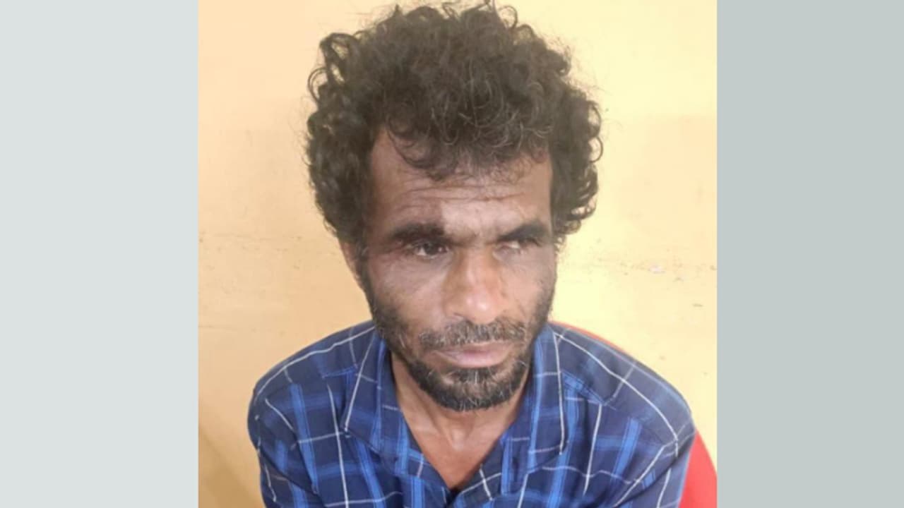 'ഭീഷണി, നഗ്നതാ പ്രദർശനം', പെണ്കുട്ടികളോട് മോശമായി പെരുമാറിയത് ചോദ്യം ചെയ്ത സ്ത്രീയെ ആക്രമിച്ച 45കാരൻ പിടിയിൽ 'ഭീഷണി, നഗ്നതാ പ്രദർശനം', പെണ്കുട്ടികളോട് മോശമായി പെരുമാറിയത് ചോദ്യം ചെയ്ത സ്ത്രീയെ ആക്രമിച്ച 45കാരൻ പിടിയിൽ