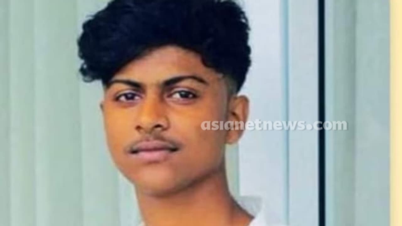 പരിശോധനക്കെത്തിയ എക്സൈസ് സംഘത്തെ കണ്ട് ഭയന്ന് പുഴയിൽ ചാടി; 17കാരൻ്റെ മൃതദേഹം കിട്ടി പരിശോധനക്കെത്തിയ എക്സൈസ് സംഘത്തെ കണ്ട് ഭയന്ന് പുഴയിൽ ചാടി; 17കാരൻ്റെ മൃതദേഹം കിട്ടി