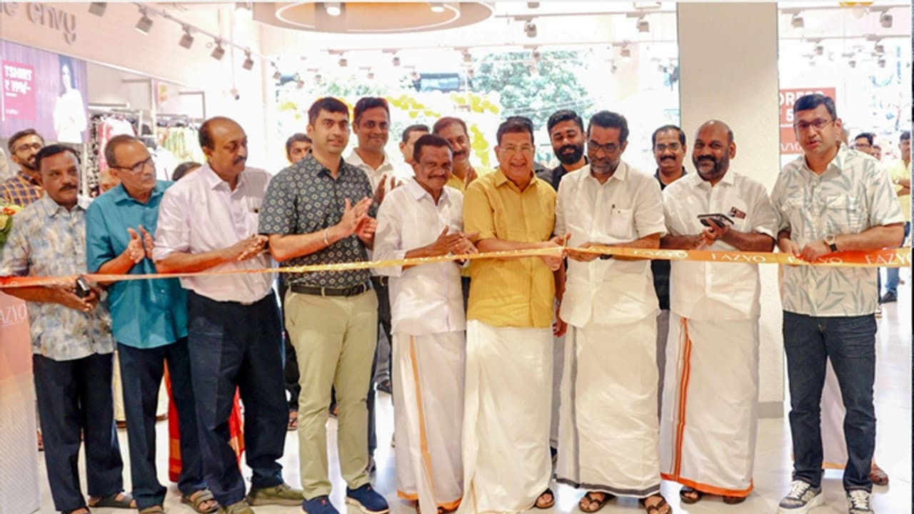 കല്യാൺ സിൽക്സ് യൂത്ത് ഫാസ്റ്റ് ഫാഷൻ ബ്രാൻഡ് ഫാസ്യോ ആലപ്പുഴയിൽ ആരംഭിച്ചു കല്യാൺ സിൽക്സ് യൂത്ത് ഫാസ്റ്റ് ഫാഷൻ ബ്രാൻഡ് ഫാസ്യോ ആലപ്പുഴയിൽ ആരംഭിച്ചു