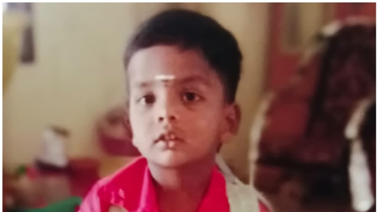 അംഗൻവാടിയിൽ പോകാൻ അമ്മ നോക്കിയപ്പോൾ മകനെ കാണുന്നില്ല; 3 വയസുകാരന്റെ മൃതദേഹം അയൽവാസിയുടെ വാഷിങ് മെഷീനുള്ളിൽ അംഗൻവാടിയിൽ പോകാൻ അമ്മ നോക്കിയപ്പോൾ മകനെ കാണുന്നില്ല; 3 വയസുകാരന്റെ മൃതദേഹം അയൽവാസിയുടെ വാഷിങ് മെഷീനുള്ളിൽ