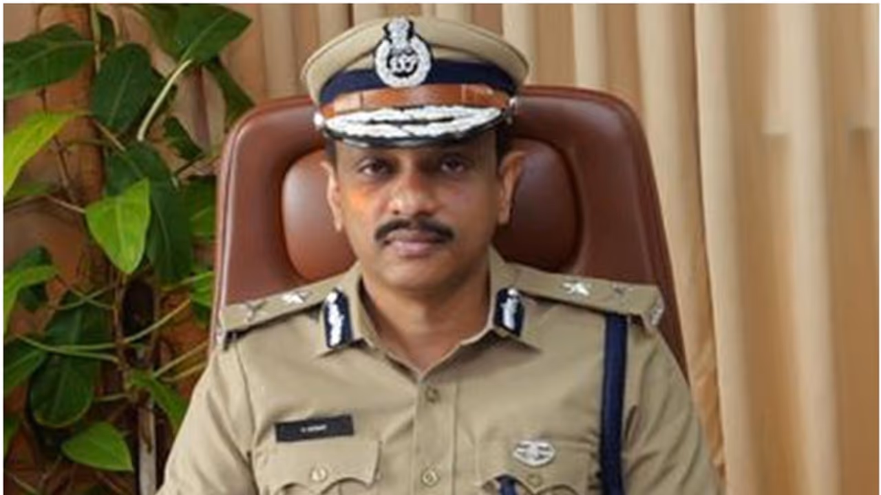 ഗതാഗത കമ്മീഷണർ സ്ഥാനം ഏറ്റെടുക്കാതെ ഐജി അക്ബർ; ഉത്തരവിറങ്ങിയിട്ടും ക്രൈംബ്രാഞ്ചിൽ നിന്ന് സ്ഥാനം ഒഴിഞ്ഞില്ല