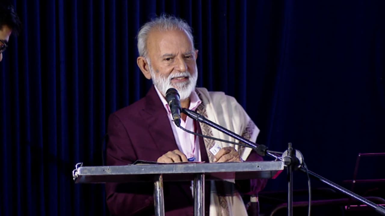 'സിബിഐ രജിസ്റ്റര് ചെയ്ത കേസിൽ അറസ്റ്റ് ചെയ്യും'; സംഗീത സംവിധായകൻ ജെറി അമൽ ദേവിൽ നിന്ന് പണം തട്ടാൻ ശ്രമം 'സിബിഐ രജിസ്റ്റര് ചെയ്ത കേസിൽ അറസ്റ്റ് ചെയ്യും'; സംഗീത സംവിധായകൻ ജെറി അമൽ ദേവിൽ നിന്ന് പണം തട്ടാൻ ശ്രമം