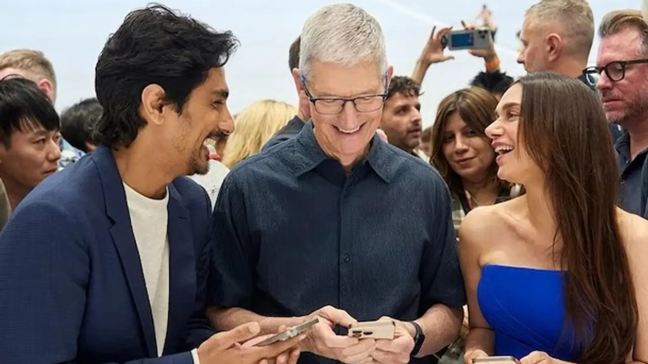 Aditi Rao Hydari, Siddharth at launch of iPhone 16 series: Star couple poses with Tim Cook Aditi Rao Hydari, Siddharth at launch of iPhone 16 series: Star couple poses with Tim Cook