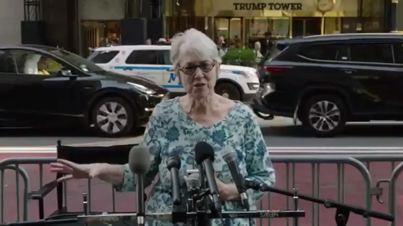 'Grabbed me, ran hands up my skirt': Jessica Leeds calls Trump sexual predator, recounts plane assault (WATCH) 'Grabbed me, ran hands up my skirt': Jessica Leeds calls Trump sexual predator, recounts plane assault (WATCH)