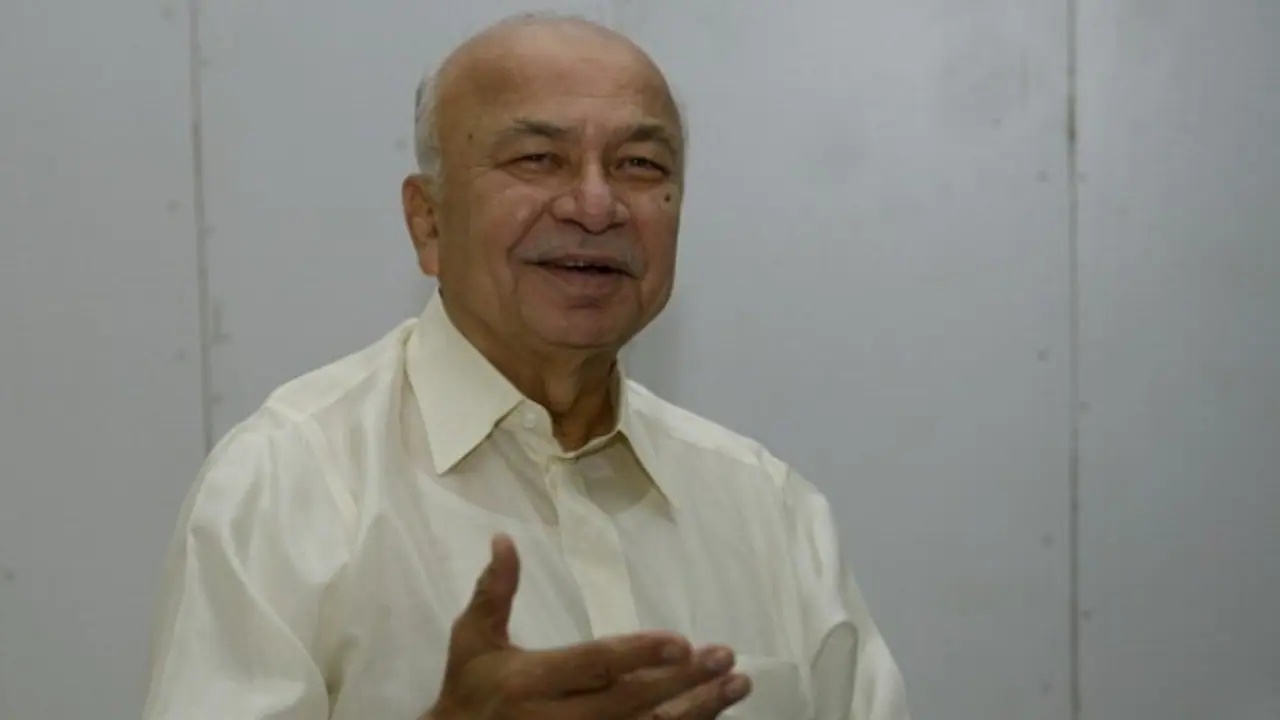 Sushil Kumar Shinde's BIG revelation: 'Saffron terrorism' was Congress party's stand; WATCH viral video Sushil Kumar Shinde's BIG revelation: 'Saffron terrorism' was Congress party's stand; WATCH viral video