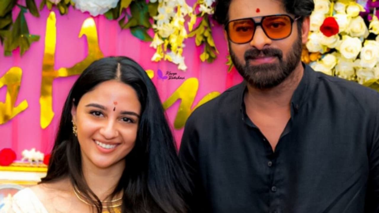 ആ ചരിത്ര യോദ്ധാവായി പ്രഭാസ്, ചിത്രത്തിന്റെ വമ്പൻ അപ്ഡേറ്റ് ആ ചരിത്ര യോദ്ധാവായി പ്രഭാസ്, ചിത്രത്തിന്റെ വമ്പൻ അപ്ഡേറ്റ്