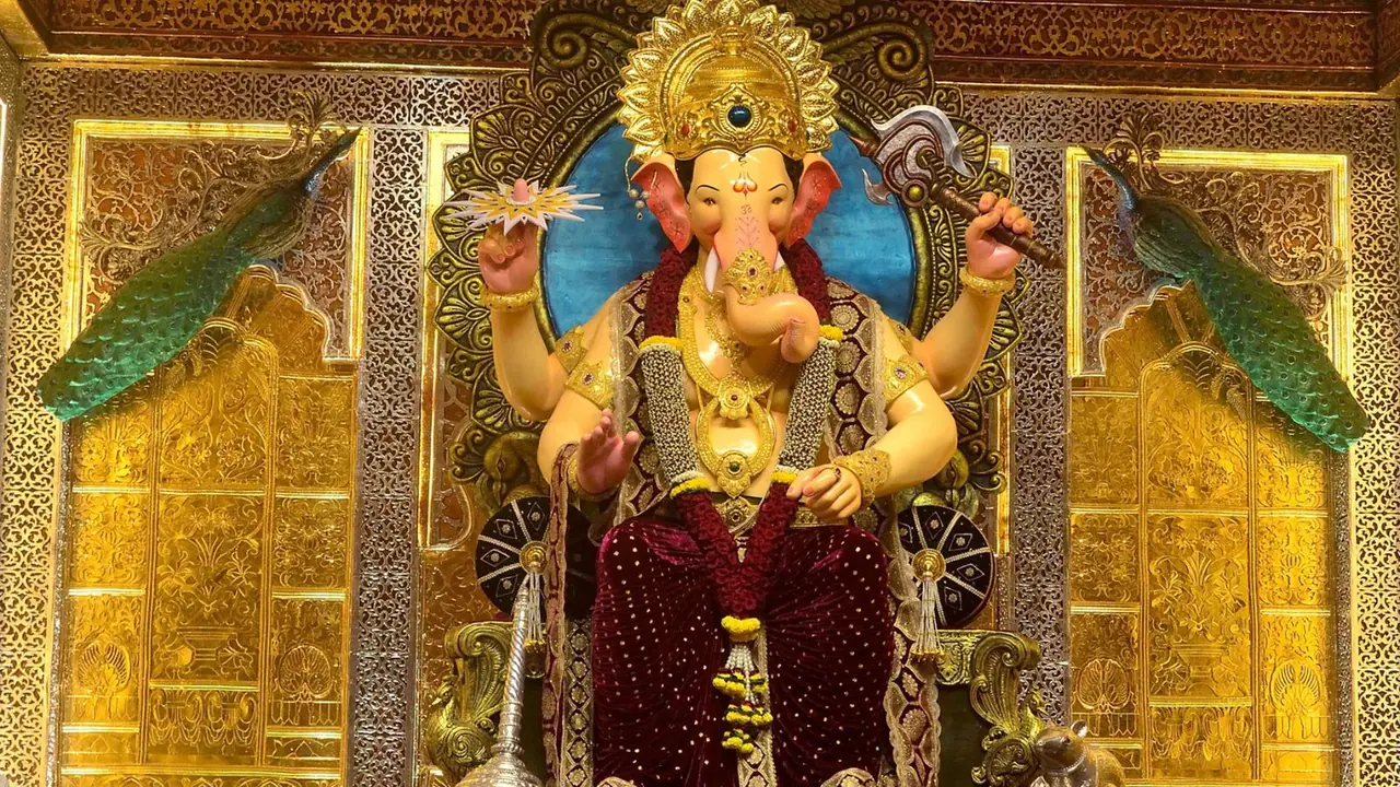 Lalbaugcha Raja Sarvajanik Ganeshotsav Mandal Lalbaugcha Raja Sarvajanik Ganeshotsav Mandal