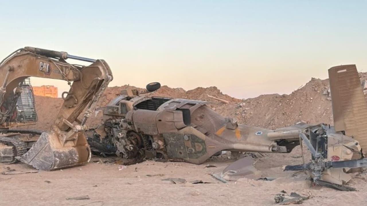 Two IDF soldiers killed in Israeli Air Force helicopter crash during Gaza Strip evacuation mission (WATCH) Two IDF soldiers killed in Israeli Air Force helicopter crash during Gaza Strip evacuation mission (WATCH)