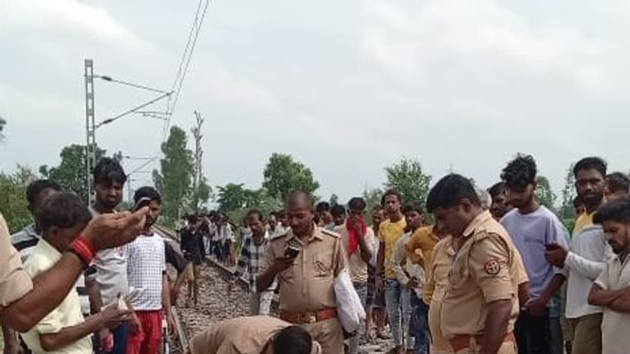 Uttar Pradesh Horror! Couple, their 2 year old son mowed down by train while filming reels on railway tracks 