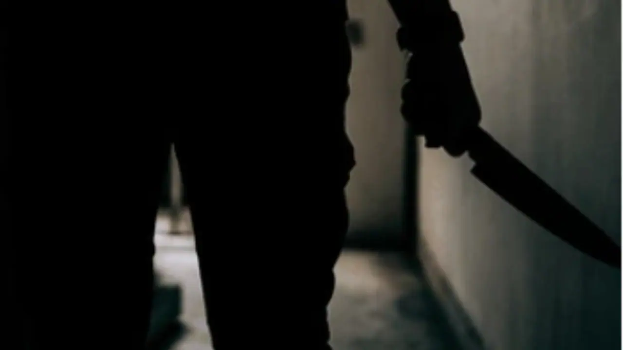 Nepal man tracks wife's 'lover' for 3 months, stabs him in Delhi; Returns to check if he's dead, gets arrested