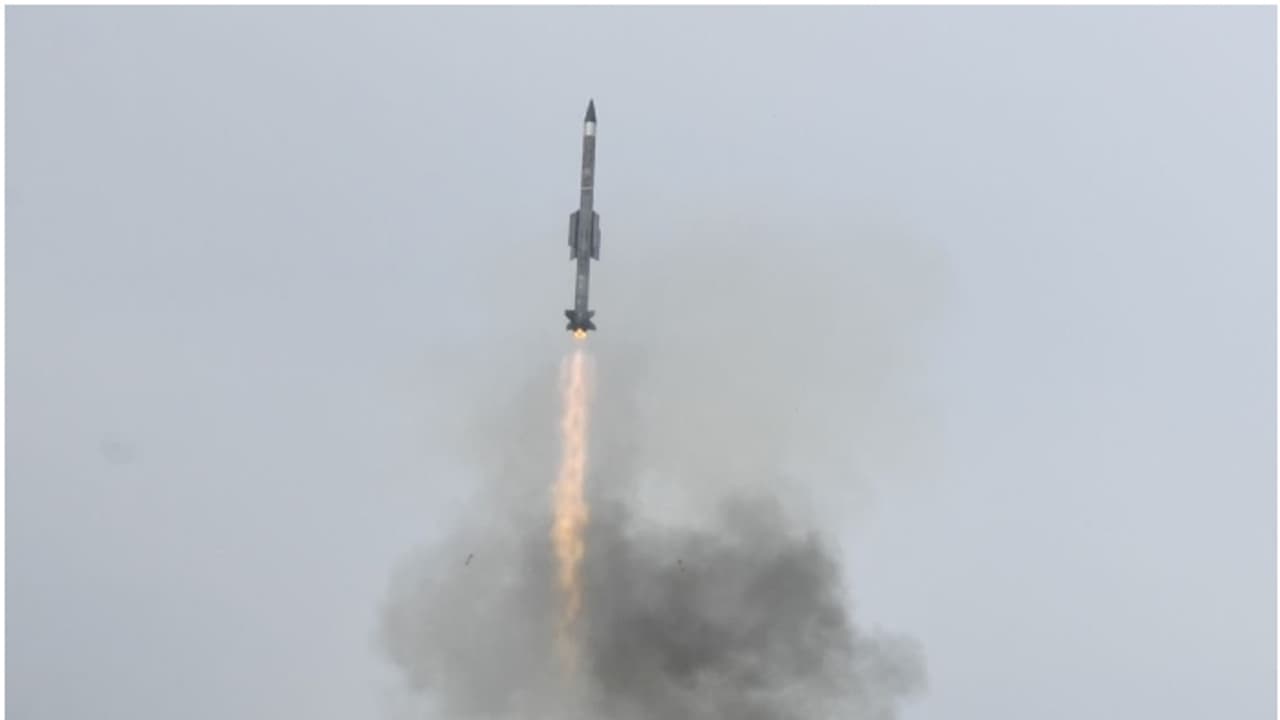 ആയുധ രംഗത്തിന് കരുത്താകാൻ പുതിയ മിസൈൽ എത്തുന്നു; പുതിയ പതിപ്പിന്റെ പരീക്ഷണം വിജയം 