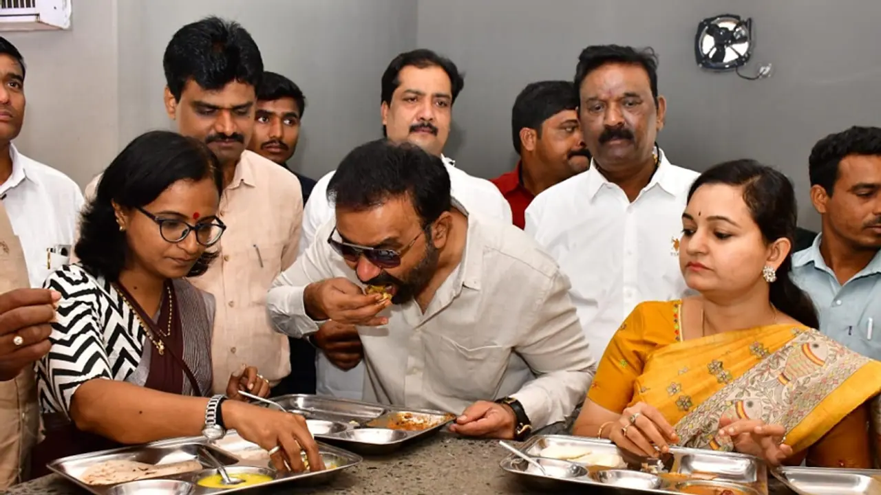 ಇನ್ಮುಂದೆ ಇಂದಿರಾ ಕ್ಯಾಂಟೀನ್‌ನಲ್ಲಿ 5 ರೂಪಾಯಿಗೆ ಊಟ: ಇದು ರಾಷ್ಟ್ರಕ್ಕೆ ಮಾದರಿ ಎಂದ ಸಚಿವ ಲಾಡ್