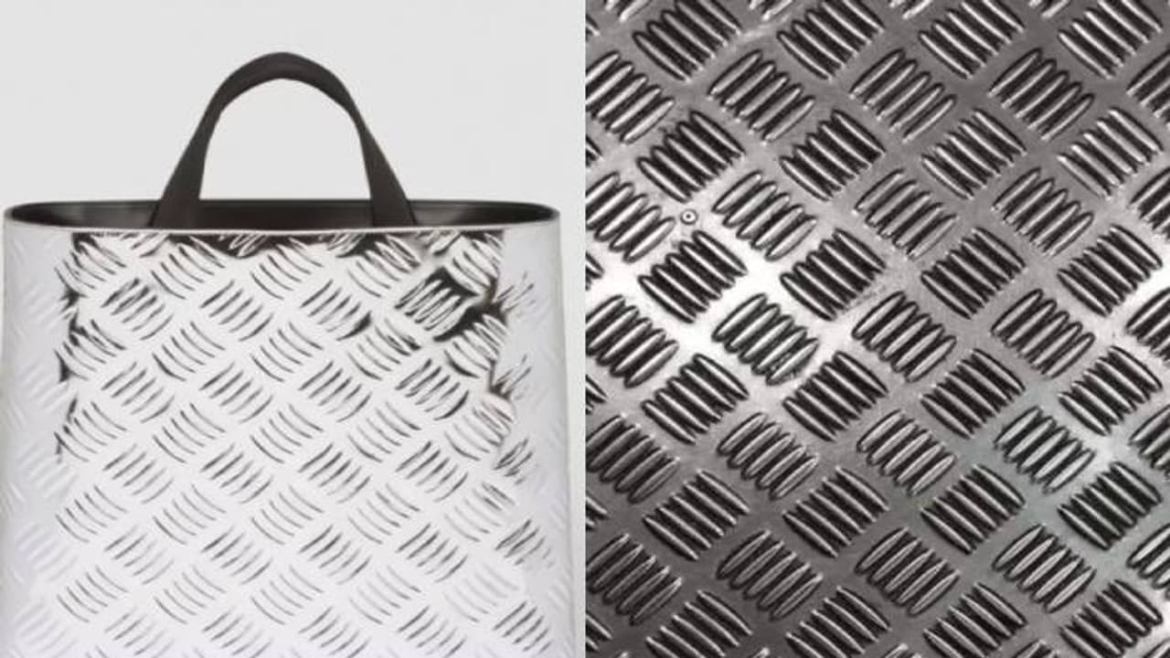 2.7 ലക്ഷം വിലയുള്ള ബാ​ഗുമായി പ്രമുഖ ബ്രാൻഡ്, ഇതെന്താ ട്രെയിൻ ടോയ്‍ലെറ്റോ എന്ന് നെറ്റിസൺസ്