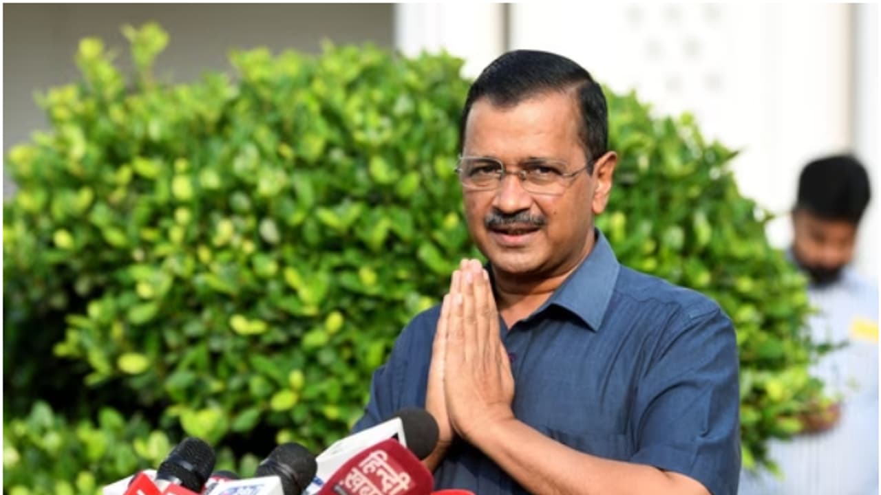 ദില്ലി മദ്യനയ കേസ്: മുൻ മുഖ്യമന്ത്രി അരവിന്ദ് കെജ്രിവാളിനെ പ്രോസിക്യൂട്ട് ചെയ്യാൻ അനുമതി നൽകി ലെഫ്. ഗവർണർ ദില്ലി മദ്യനയ കേസ്: മുൻ മുഖ്യമന്ത്രി അരവിന്ദ് കെജ്രിവാളിനെ പ്രോസിക്യൂട്ട് ചെയ്യാൻ അനുമതി നൽകി ലെഫ്. ഗവർണർ