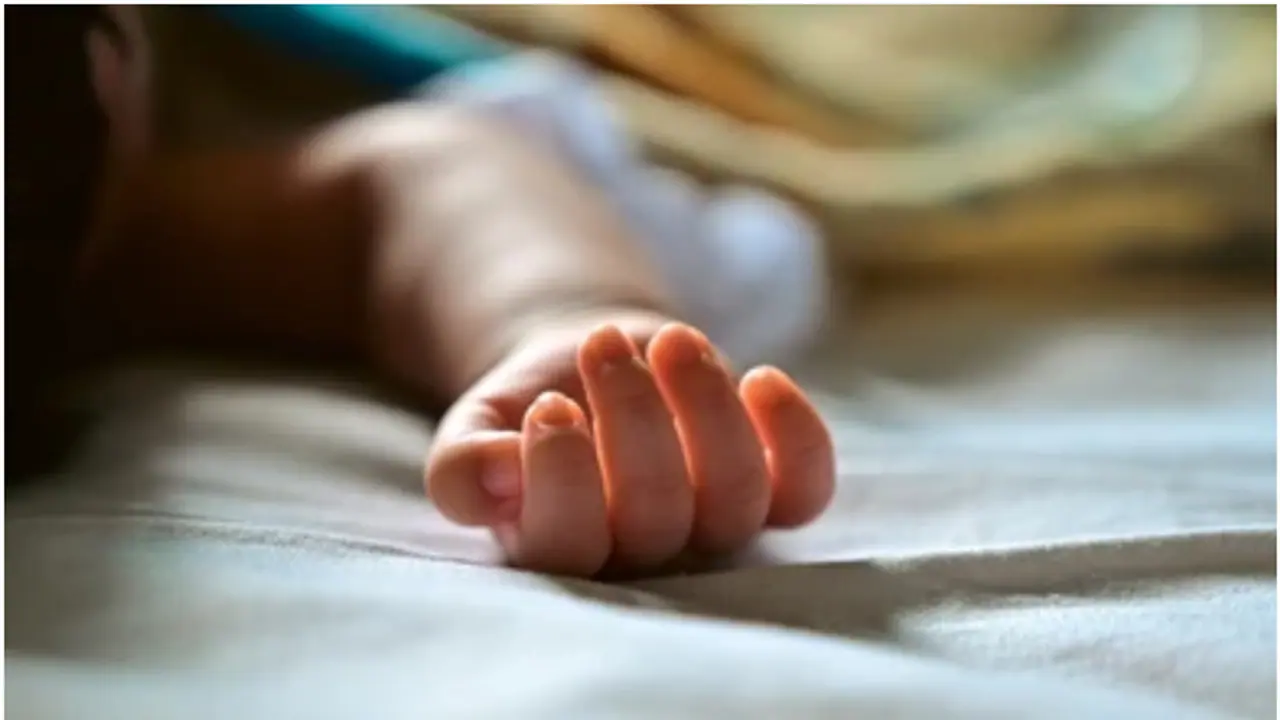 ಮಂಡ್ಯ: ಖಾಸಗಿ ಸಂಸ್ಥೆಯಲ್ಲಿ ಸಾಲ ಕಟ್ಟಲಾಗದೆ ಮಹಿಳೆ ಆತ್ಮಹತ್ಯೆ