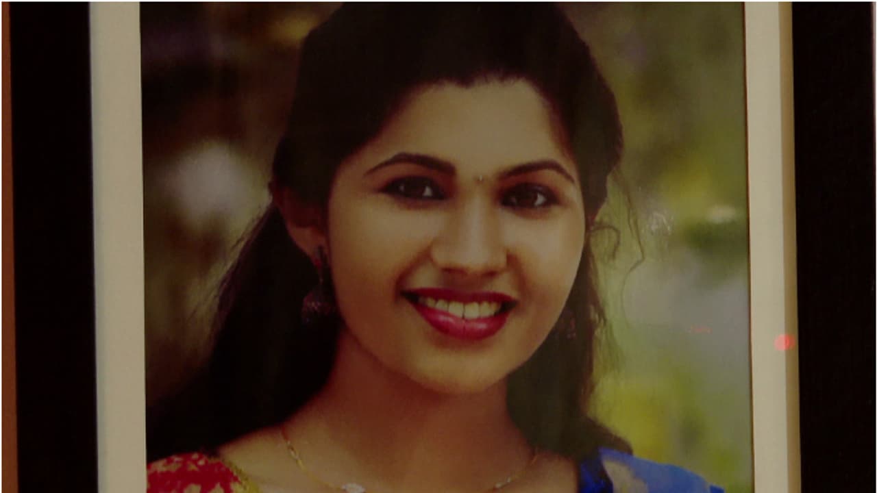 മിഷേൽ ഷാജിയുടെ മരണം; 3 കാര്യങ്ങൾ അന്വേഷിക്കും,സുഹൃത്തിന്റെ മൊബൈലിൽ നിന്ന് ഡിലീറ്റ് ചെയ്ത സന്ദേശങ്ങൾ കണ്ടെത്തും