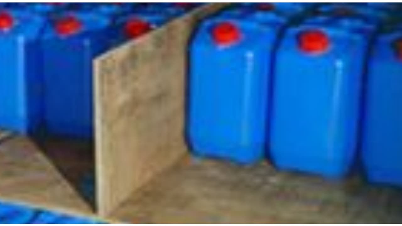 2 സ്ഥലങ്ങളിലും സംശയത്തിന്റെ മുന നീണ്ടത് പിക്കപ്പ് വാനിലേക്ക്; കിറുകൃത്യമായ നിഗമനങ്ങൾ; വൻ സ്പിരിറ്റ് വേട്ട 2 സ്ഥലങ്ങളിലും സംശയത്തിന്റെ മുന നീണ്ടത് പിക്കപ്പ് വാനിലേക്ക്; കിറുകൃത്യമായ നിഗമനങ്ങൾ; വൻ സ്പിരിറ്റ് വേട്ട