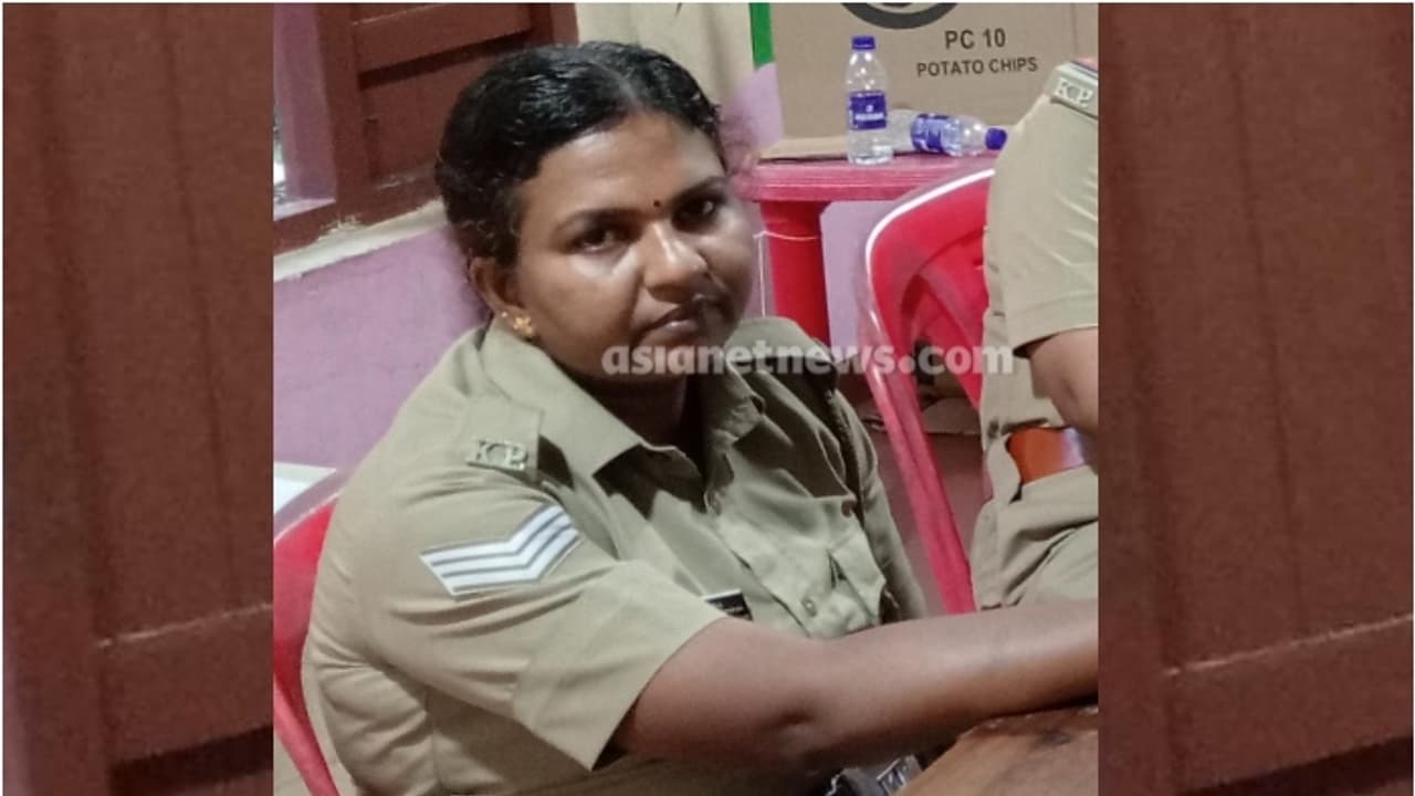 വനിത സിവില് പൊലീസ് ഓഫീസർ മരിച്ച നിലയിൽ വനിത സിവില് പൊലീസ് ഓഫീസർ മരിച്ച നിലയിൽ