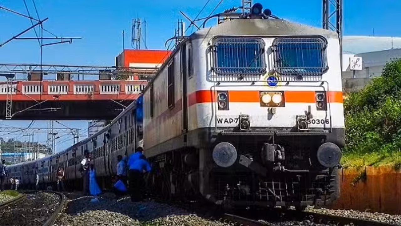 ರೈಲುಗಳು ಗಂಟೆಗಟ್ಟಲೇ ನಿಂತರೂ ಇಂಜಿನ್ ಯಾಕೆ ಆಫ್ ಮಾಡಲ್ಲ?