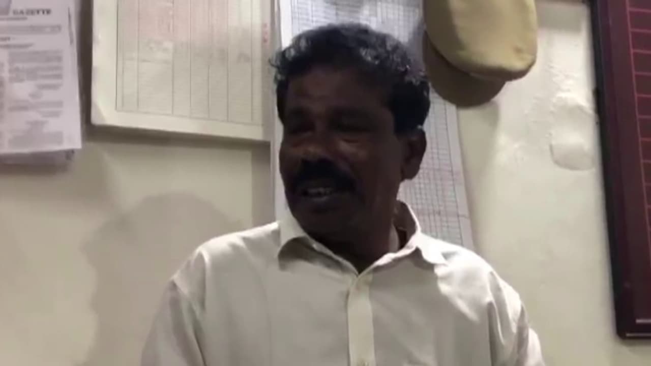 നിലമ്പൂര് പാസഞ്ചറിന്റെ പടിയിൽ 14കാരന് നേരെ ലൈംഗിക അതിക്രമം, രക്ഷപ്പെട്ട് കുട്ടിയുടെ പരാതി, പിന്നാലെ അറസ്റ്റ് നിലമ്പൂര് പാസഞ്ചറിന്റെ പടിയിൽ 14കാരന് നേരെ ലൈംഗിക അതിക്രമം, രക്ഷപ്പെട്ട് കുട്ടിയുടെ പരാതി, പിന്നാലെ അറസ്റ്റ്