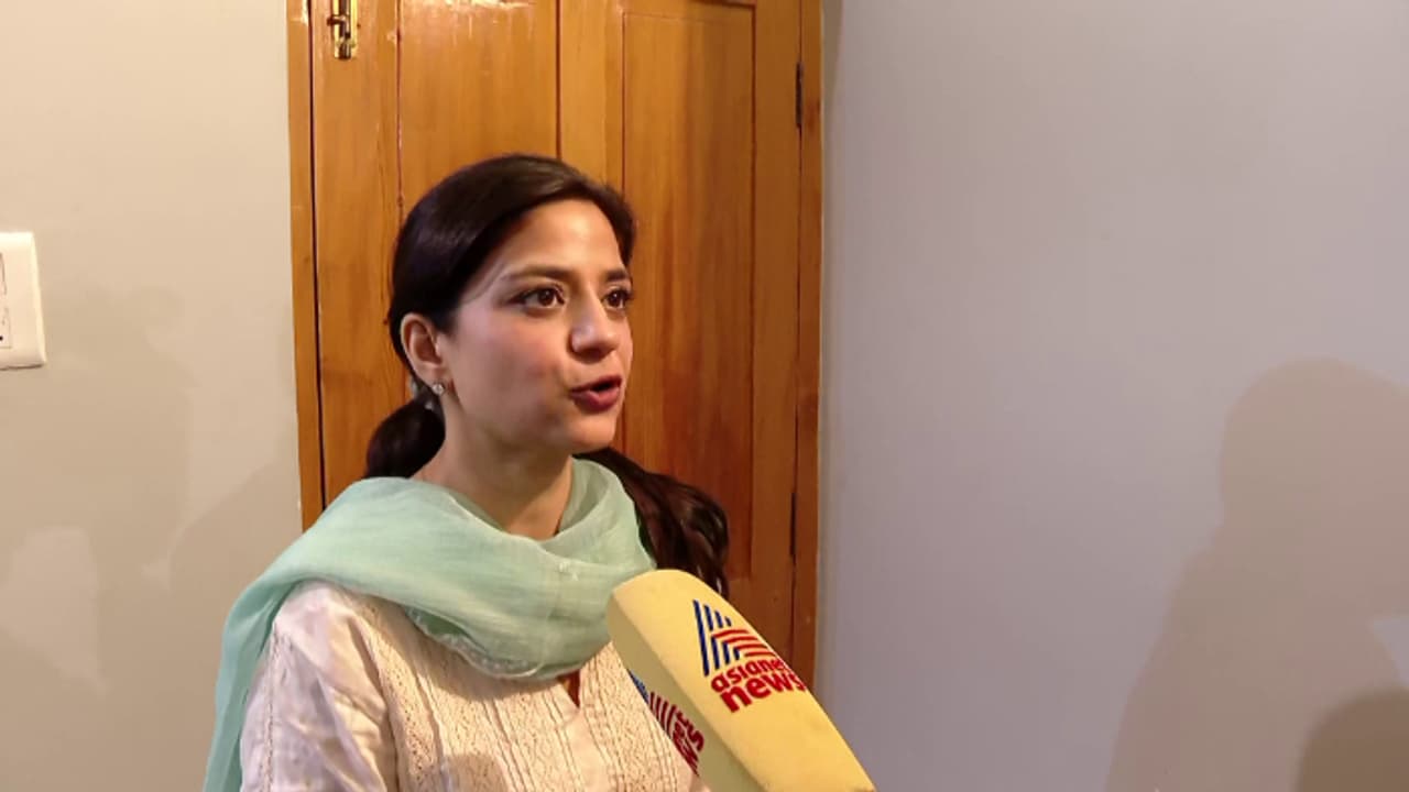 കഴിഞ്ഞ തവണ ബിജെപിയുമായി കൈകോര്ത്തത് ഇന്ത്യൻ മുസ്ലിങ്ങളുടെ സുരക്ഷയ്ക്കായി: ഇല്ത്തിജ മുഫ്തി കഴിഞ്ഞ തവണ ബിജെപിയുമായി കൈകോര്ത്തത് ഇന്ത്യൻ മുസ്ലിങ്ങളുടെ സുരക്ഷയ്ക്കായി: ഇല്ത്തിജ മുഫ്തി