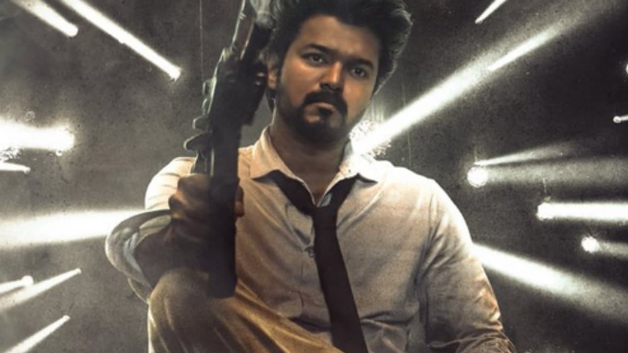 ഇങ്ങനെ വിജയ്ക്കല്ലാതെ മറ്റ് ഏത് താരത്തിന് ആകും?, തമിഴ്നാട്ടില് പ്രകമ്പനം, അമ്പരന്ന് താരങ്ങള്, നേടിയ തുക ഇങ്ങനെ വിജയ്ക്കല്ലാതെ മറ്റ് ഏത് താരത്തിന് ആകും?, തമിഴ്നാട്ടില് പ്രകമ്പനം, അമ്പരന്ന് താരങ്ങള്, നേടിയ തുക