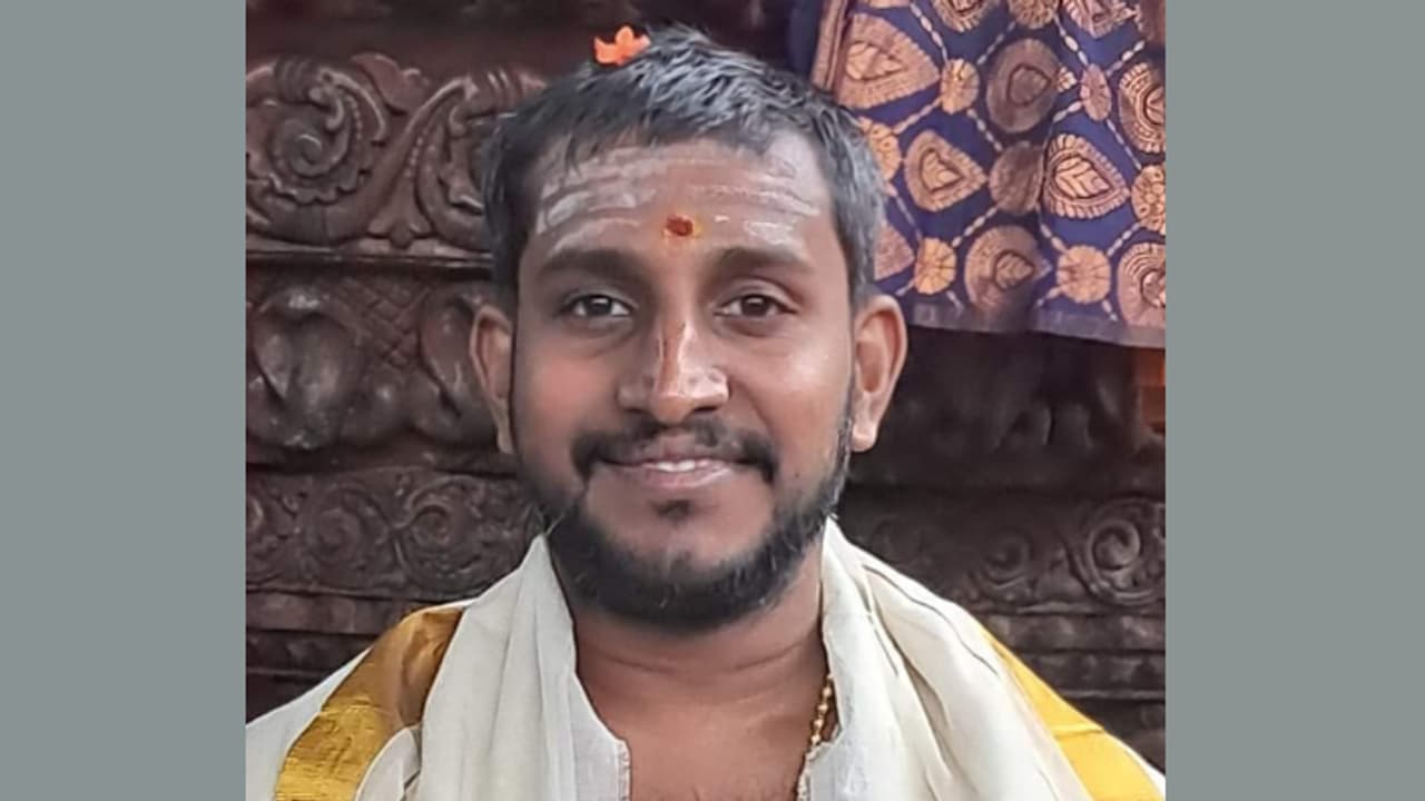 56 അപേക്ഷകരിൽ തെരഞ്ഞെടുപ്പ് യോഗ്യത നേടിയത് 42 പേർ, ഗുരുവായൂര്‍ ക്ഷേത്രത്തിന് പുതിയ മേല്‍ശാന്തി 