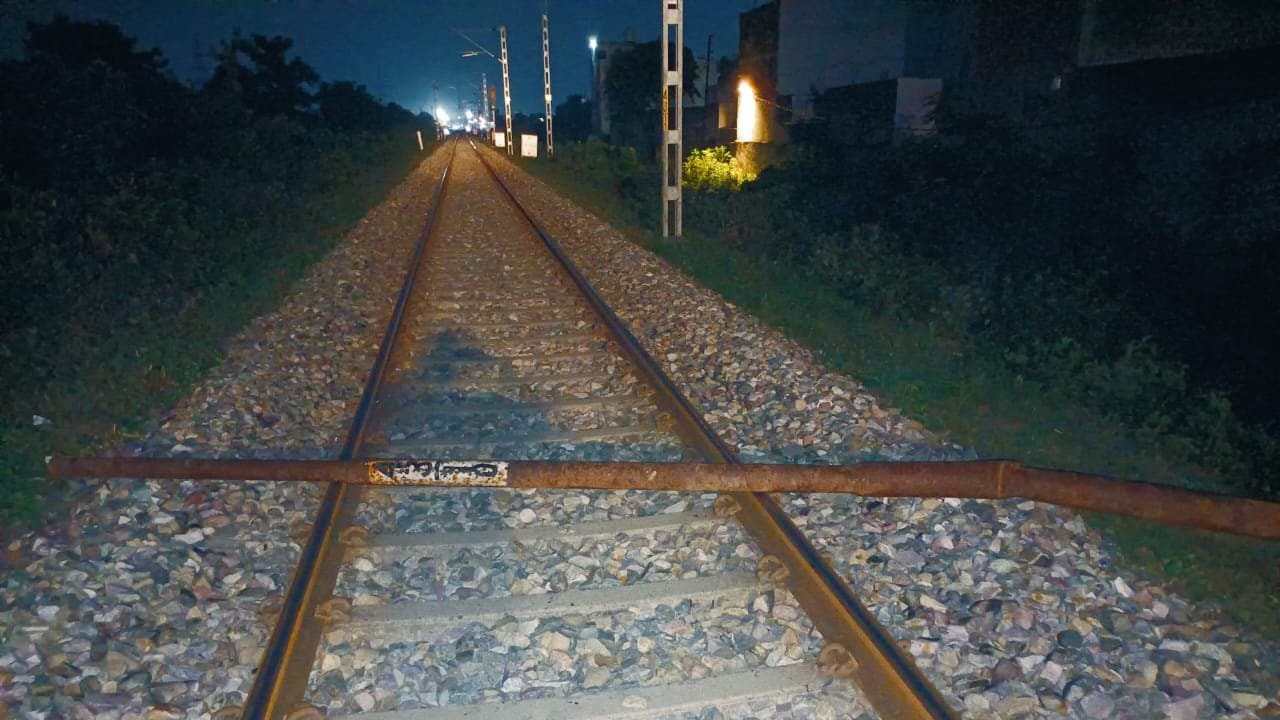Major tragedy averted as iron pole found on railway track in Uttarakhand's Rudrapur; see viral pic