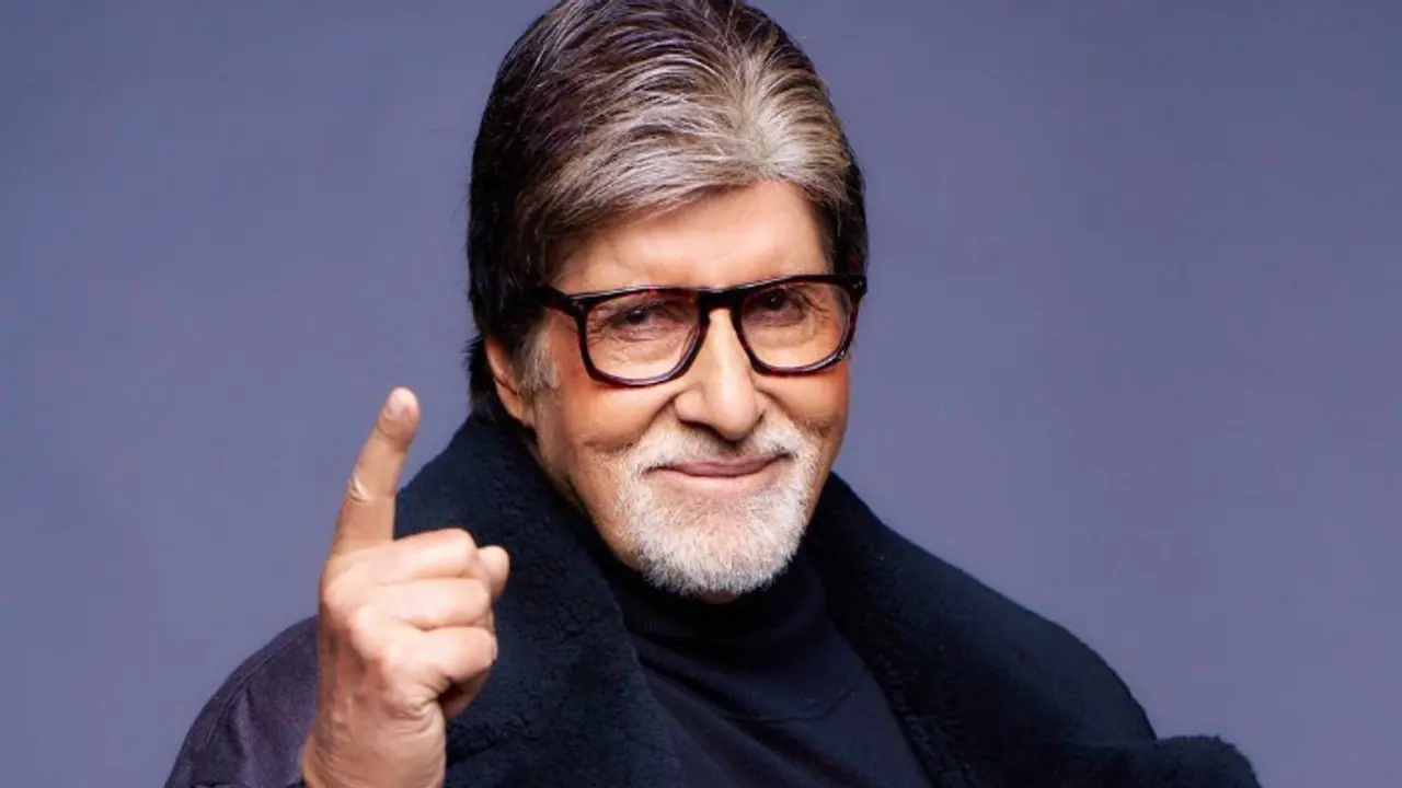 [WATCH] Amitabh Bachchan apologises for mispronouncing a Marathi word