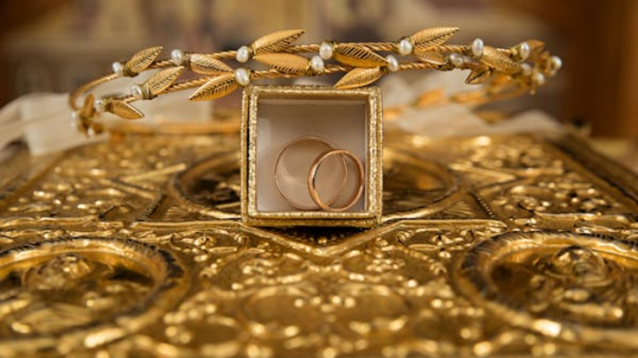 Gold Rate Today: എത്ര പവൻ സ്വർണം വാങ്ങാനാണ് പ്ലാൻ? ഒരു ഗ്രാമിന് ഇന്ന് എത്ര നൽകണമെന്നറിയാം 