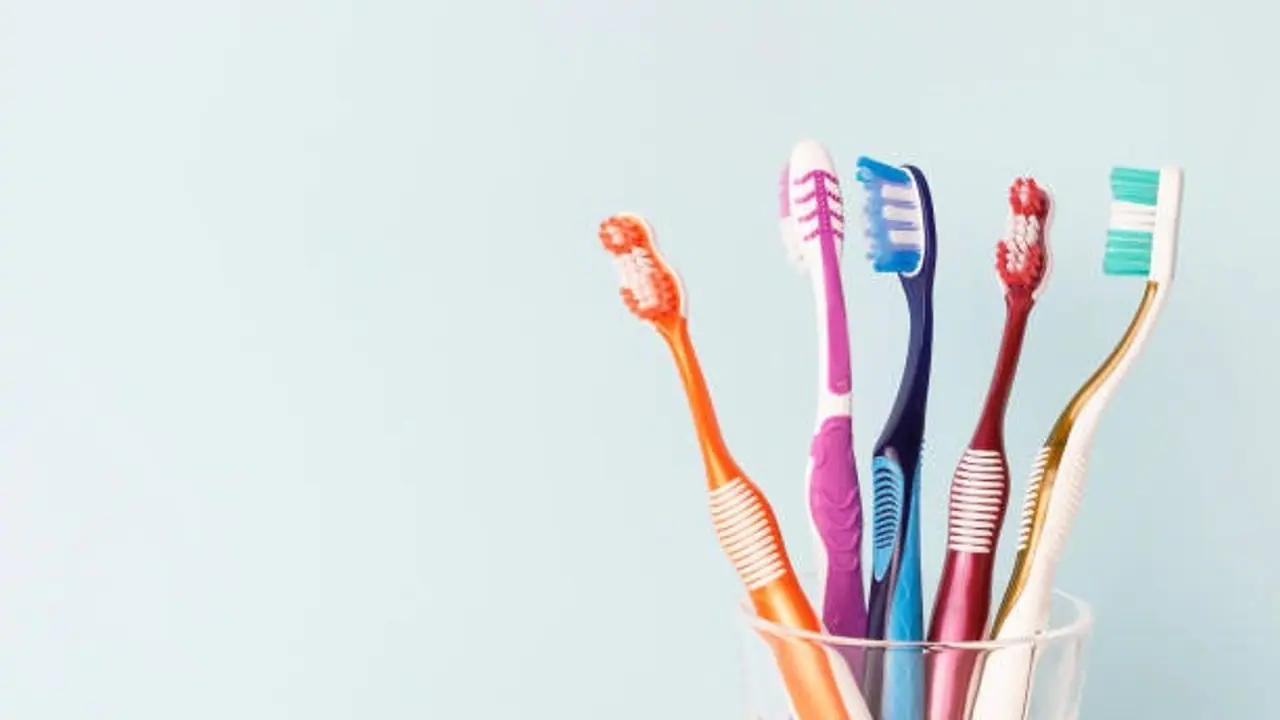 ಹಳೇ ಬ್ರಷ್ ಅಂತ ಎಸಿಬೇಡಿ, ಮನೆಗೆಲಸವನ್ನು ಭಾಳ ಸುಲಭಗೊಳಿಸುತ್ತೆ! 