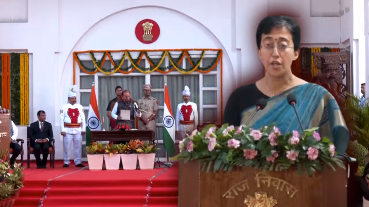 ദില്ലിക്ക് മൂന്നാമത്തെ വനിതാ മുഖ്യമന്ത്രി; സത്യപ്രതിജ്ഞ‌ ചെയ്ത് ആതിഷി; ഒപ്പം 5 മന്ത്രിമാർ സത്യപ്രതിജ്ഞ‌ ചെയ്തു