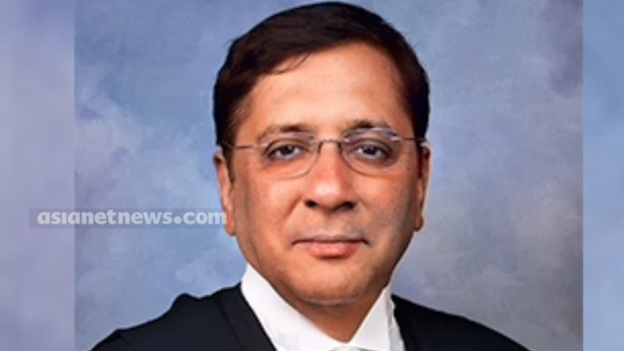 ജസ്റ്റിസ് നിതിൻ ജാംദാർ കേരള ഹൈക്കോടതി ചീഫ് ജസ്റ്റിസ്; എട്ട് ഹൈക്കോടതികളിൽ പുതിയ ചീഫ് ജസ്റ്റിസുമാർ ജസ്റ്റിസ് നിതിൻ ജാംദാർ കേരള ഹൈക്കോടതി ചീഫ് ജസ്റ്റിസ്; എട്ട് ഹൈക്കോടതികളിൽ പുതിയ ചീഫ് ജസ്റ്റിസുമാർ