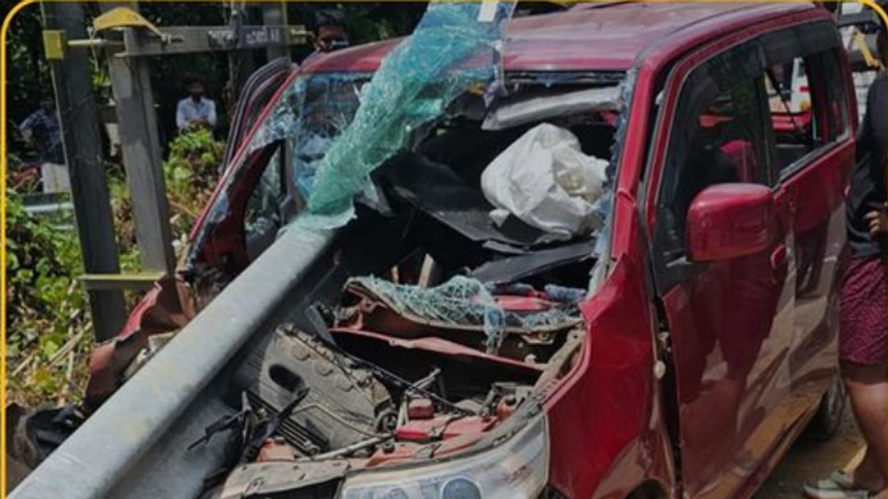 ഈ അപകടം ഉച്ചയ്ക്ക്, ജീവൻ നഷ്ടമായത് രണ്ടുപേര്ക്ക്; കരുതിയിരിക്കൂ എന്ന് എംവിഡി, 'രാത്രി മത്രമല്ല ഉറക്കം വില്ലൻ' ഈ അപകടം ഉച്ചയ്ക്ക്, ജീവൻ നഷ്ടമായത് രണ്ടുപേര്ക്ക്; കരുതിയിരിക്കൂ എന്ന് എംവിഡി, 'രാത്രി മത്രമല്ല ഉറക്കം വില്ലൻ'