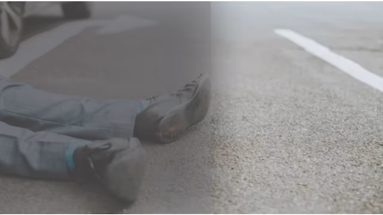 ബൈക്കിൽ നിന്നുകൊണ്ട് റീൽ; നിയന്ത്രണം വിട്ട ബൈക്ക് കാറുമായി കൂട്ടിയിടിച്ച് രണ്ട് യുവാക്കൾക്ക് ദാരുണാന്ത്യം ബൈക്കിൽ നിന്നുകൊണ്ട് റീൽ; നിയന്ത്രണം വിട്ട ബൈക്ക് കാറുമായി കൂട്ടിയിടിച്ച് രണ്ട് യുവാക്കൾക്ക് ദാരുണാന്ത്യം