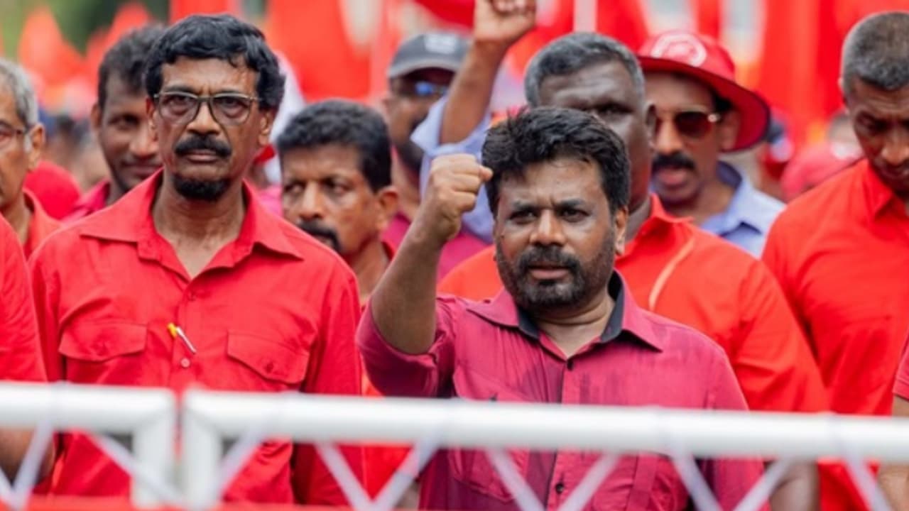 ലങ്ക ചുവക്കുന്നു, ഇടതുനേതാവ് പ്രസിഡന്റ് പദവിയിലേക്ക്, റനിൽ വിക്രമസിം​ഗക്ക് തിരിച്ചടി 