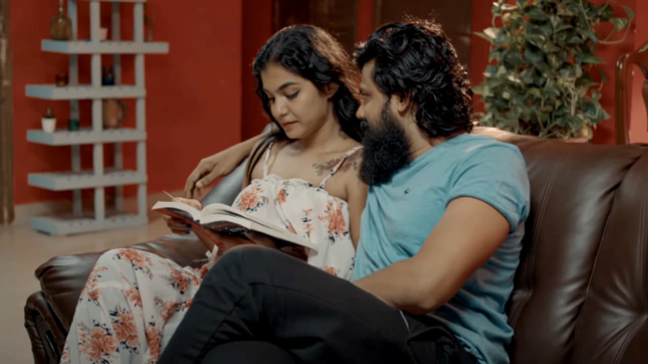 റൊമാന്‍റിക് ഗാനവുമായി 'കൂണ്‍'; ആലാപനം ഗൗരി ലക്ഷ്‍മി, യാസിന്‍ നിസാര്‍: വീഡിയോ