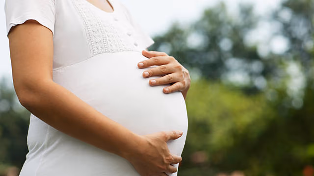 Health Tips : ഗർഭകാലത്ത് അമ്മയ്ക്ക് വിളർച്ച ഉണ്ടെങ്കിൽ കുട്ടികളിൽ ഹൃദ്രോഗം ഉണ്ടാകാനുള്ള സാധ്യത കൂടുതൽ; പഠനം