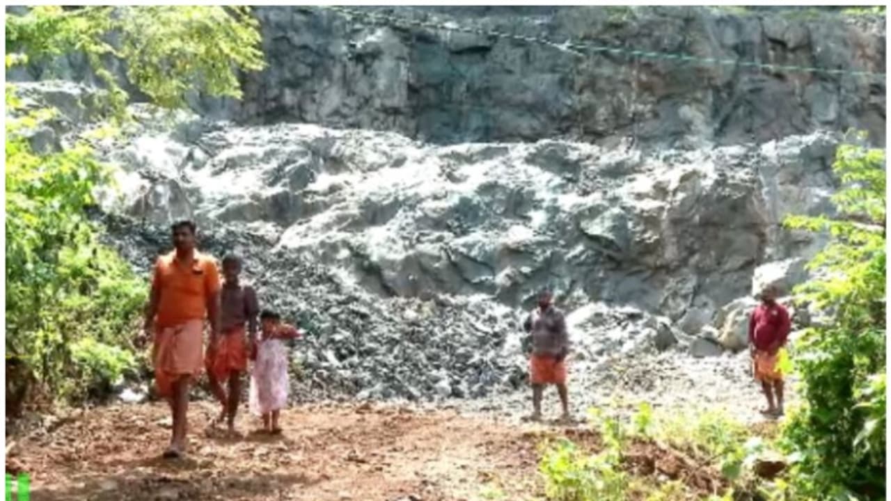 ഉരുൾപൊട്ടലുണ്ടായ വിലങ്ങാട്ടെ കമ്പിളിപ്പാറ കരിങ്കല്‍ ക്വാറിയില്‍ വീണ്ടും ഖനനം തുടങ്ങാന്‍ നീക്കമെന്ന് പരാതി