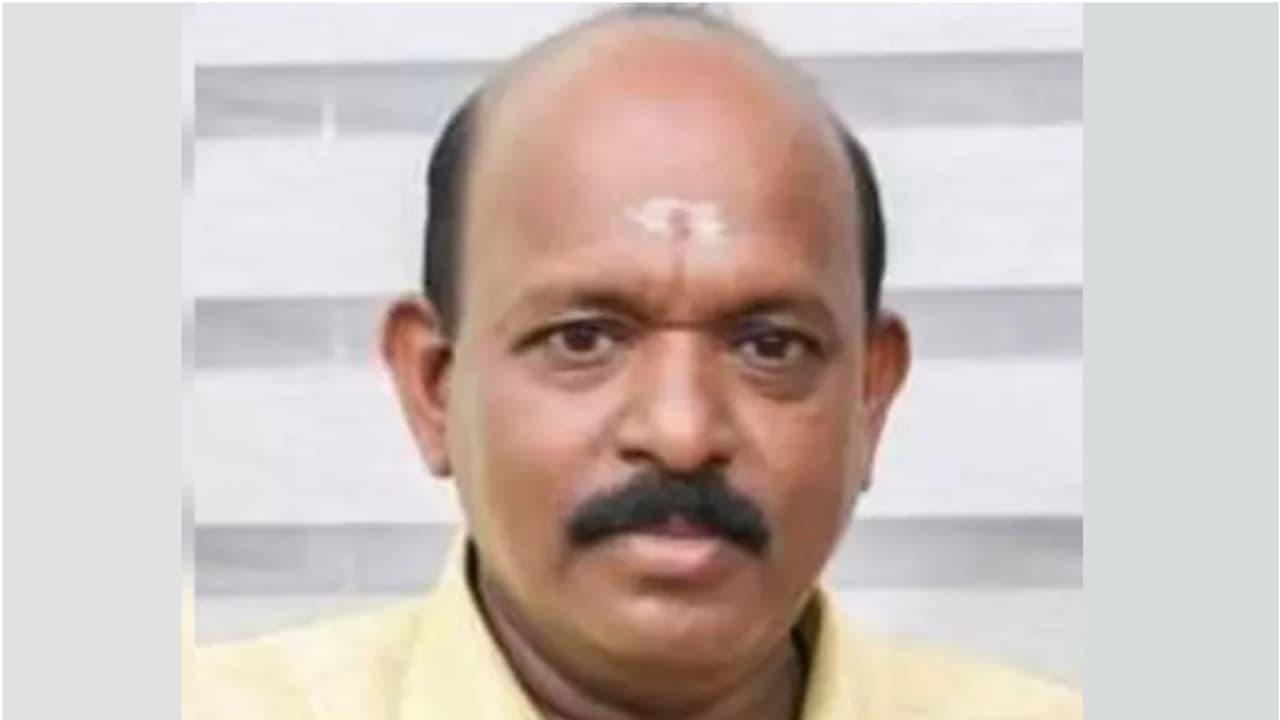 പ്രവാസി മലയാളി ഹൃദയാഘാതം മൂലം മരിച്ചു പ്രവാസി മലയാളി ഹൃദയാഘാതം മൂലം മരിച്ചു