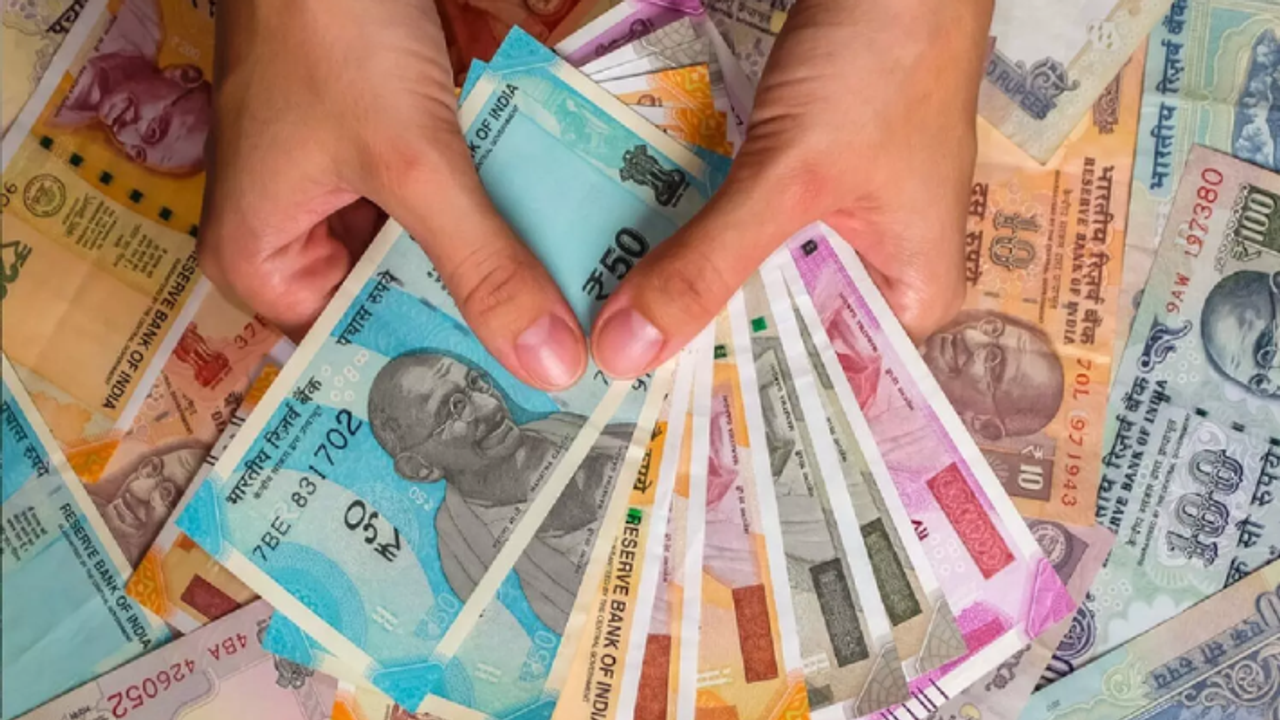 'വിലക്കയറ്റം', പിടിവള്ളിയായി കേന്ദ്ര സർക്കാർ ധനസഹായമായി 32849 രൂപ നൽകുന്നുവെന്ന് വ്യാജ പ്രചാരണം 'വിലക്കയറ്റം', പിടിവള്ളിയായി കേന്ദ്ര സർക്കാർ ധനസഹായമായി 32849 രൂപ നൽകുന്നുവെന്ന് വ്യാജ പ്രചാരണം