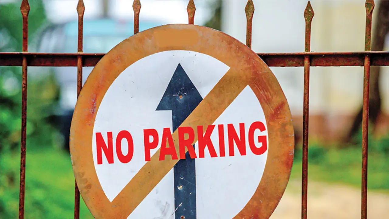 ಟ್ರಾಫಿಕ್ ಸಮಸ್ಯೆಗೆ ಹೊಸ ರೂಲ್ಸ್, ಪಾರ್ಕಿಂಗ್ ಸರ್ಟಿಫಿಕೇಟ್ ಕೊಟ್ರೆ ಮಾತ್ರ ಕಾರು ಖರೀದಿಗೆ ಅವಕಾಶ