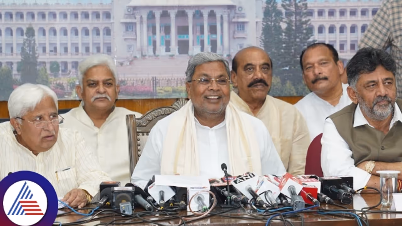 ಒಳ ಮೀಸಲಾತಿ ಜಾರಿತನಕ ನೇಮಕಾತಿ, ಬಡ್ತಿಗೆ ತಡೆ: ಸಿಎಂ ಸಭೆಯಲ್ಲಿ ಮಹತ್ವದ ನಿರ್ಧಾರ ಒಳ ಮೀಸಲಾತಿ ಜಾರಿತನಕ ನೇಮಕಾತಿ, ಬಡ್ತಿಗೆ ತಡೆ: ಸಿಎಂ ಸಭೆಯಲ್ಲಿ ಮಹತ್ವದ ನಿರ್ಧಾರ