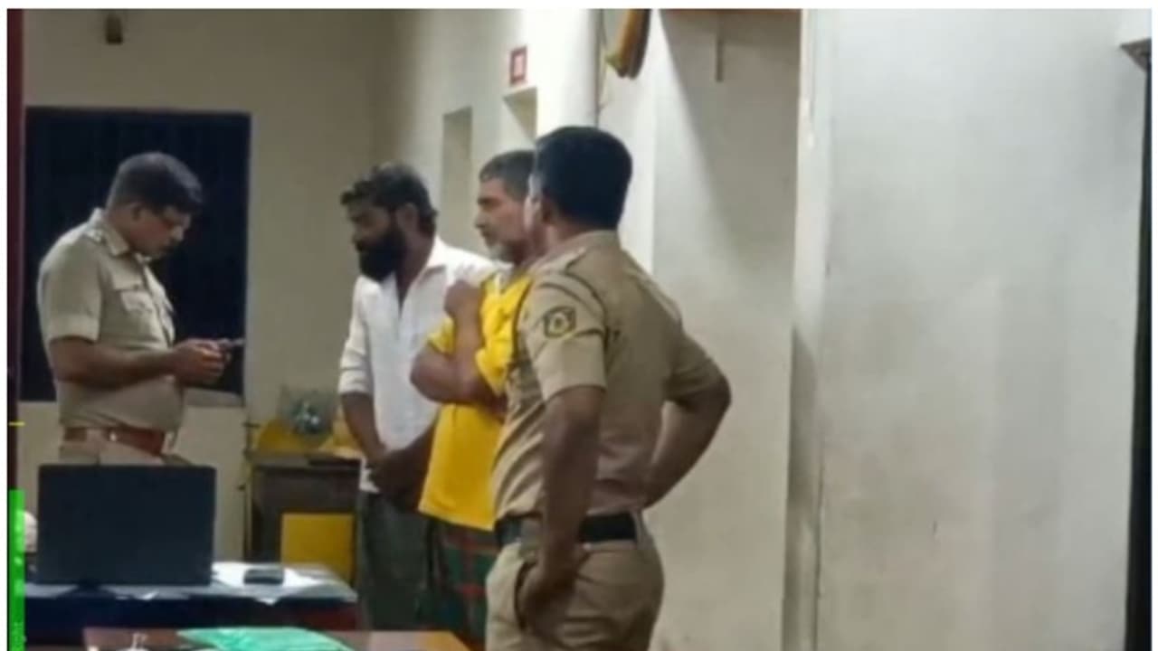 മദ്യപിച്ചാൽ അടിപിടി സ്ഥിരം, പക്ഷേ അൽപം കടന്നുപോയി, മരണമൊഴിയിലും കാര്യം മറച്ചുവെച്ചെങ്കിലും കൂട്ടുകാർ കുടുങ്ങി മദ്യപിച്ചാൽ അടിപിടി സ്ഥിരം, പക്ഷേ അൽപം കടന്നുപോയി, മരണമൊഴിയിലും കാര്യം മറച്ചുവെച്ചെങ്കിലും കൂട്ടുകാർ കുടുങ്ങി