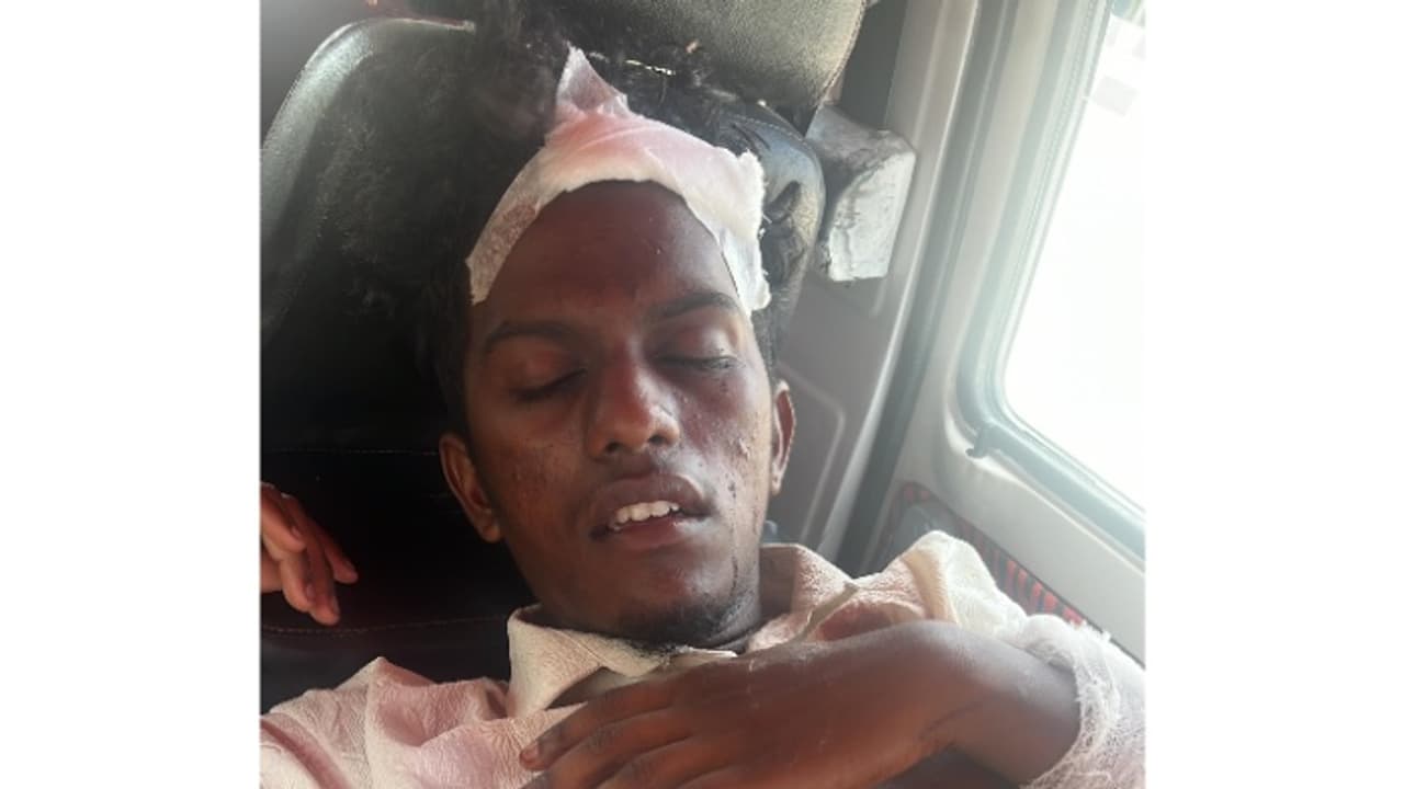 ആശുപത്രിയിൽ നിന്നിറങ്ങുന്ന രോഗിയെ ആര് കൊണ്ടു പോകുമെന്ന് തർക്കം; ആംബുലൻസ് ജീവനക്കാരുടെ കൈയാങ്കളിയിൽ കേസെടുത്തു